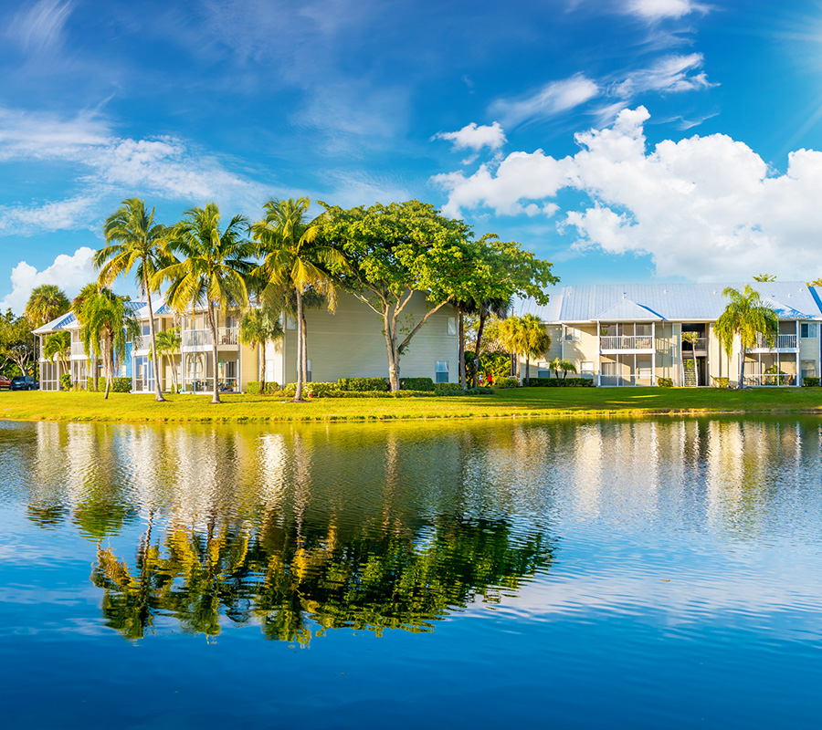 10X-Living-at-Naples