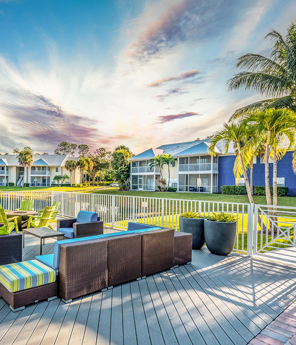 WEB NEW 18 10XNAPLES